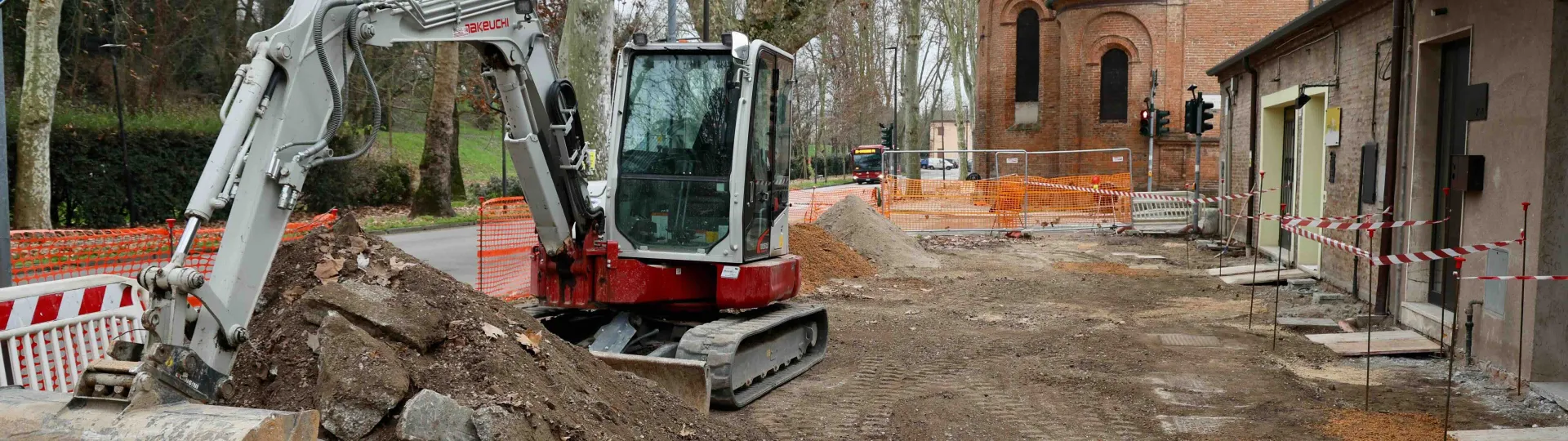 cantiere-atuss_-viale-alfonso-deste-seconda-parte-avviata-oggi_1l.jpeg